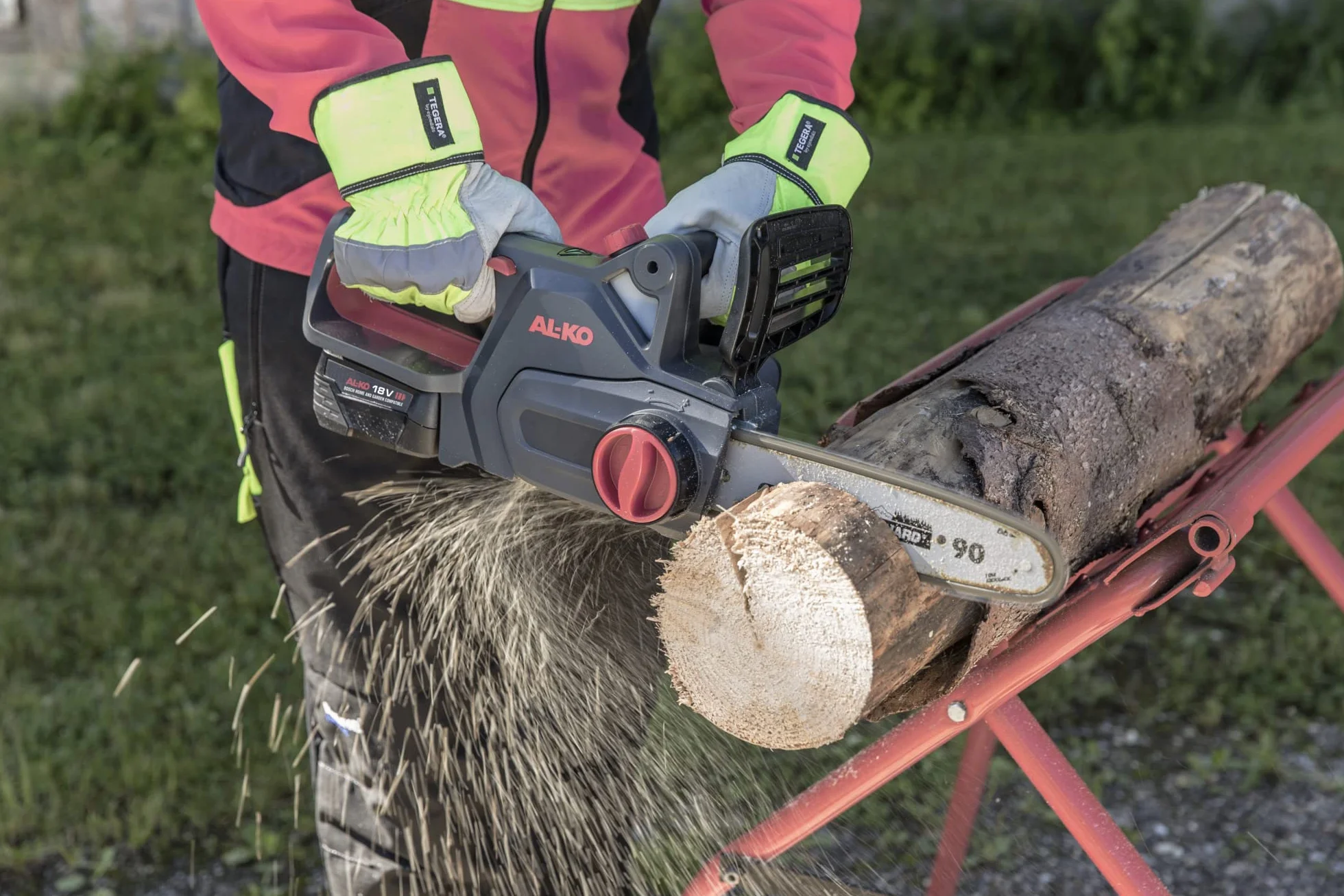 AL-KO Akumulatorowa piła łańcuchowa CS 1825, długość szyny 25 cm, naprężenie łańcucha bez użycia narzędzi, automatyczne smarowanie łańcucha (bez akumulatora/ładowarki)