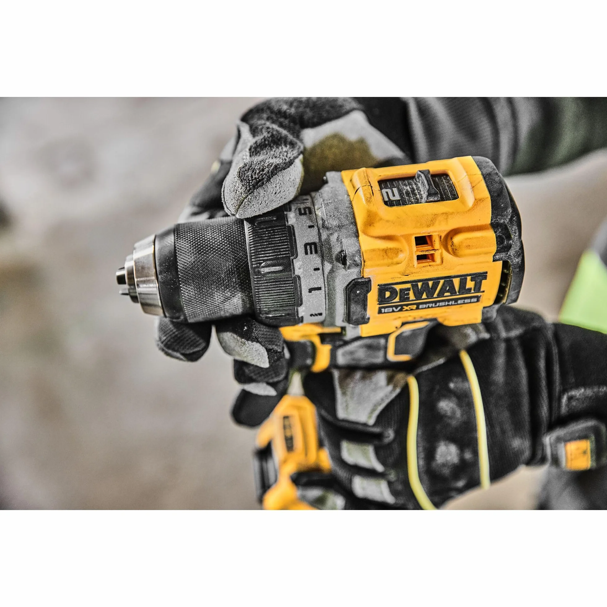 DEWALT DCD800P2T-QW wiertarko-wkrętarka akumulatorowa 18 V, 2 prędkości, silnik bezszczotkowy, uchwyt wiertarski 13 mm, oświetlenie LED, w zestawie 2 x akumulator 5,0 Ah, ładowarka i pudełko TSTAK