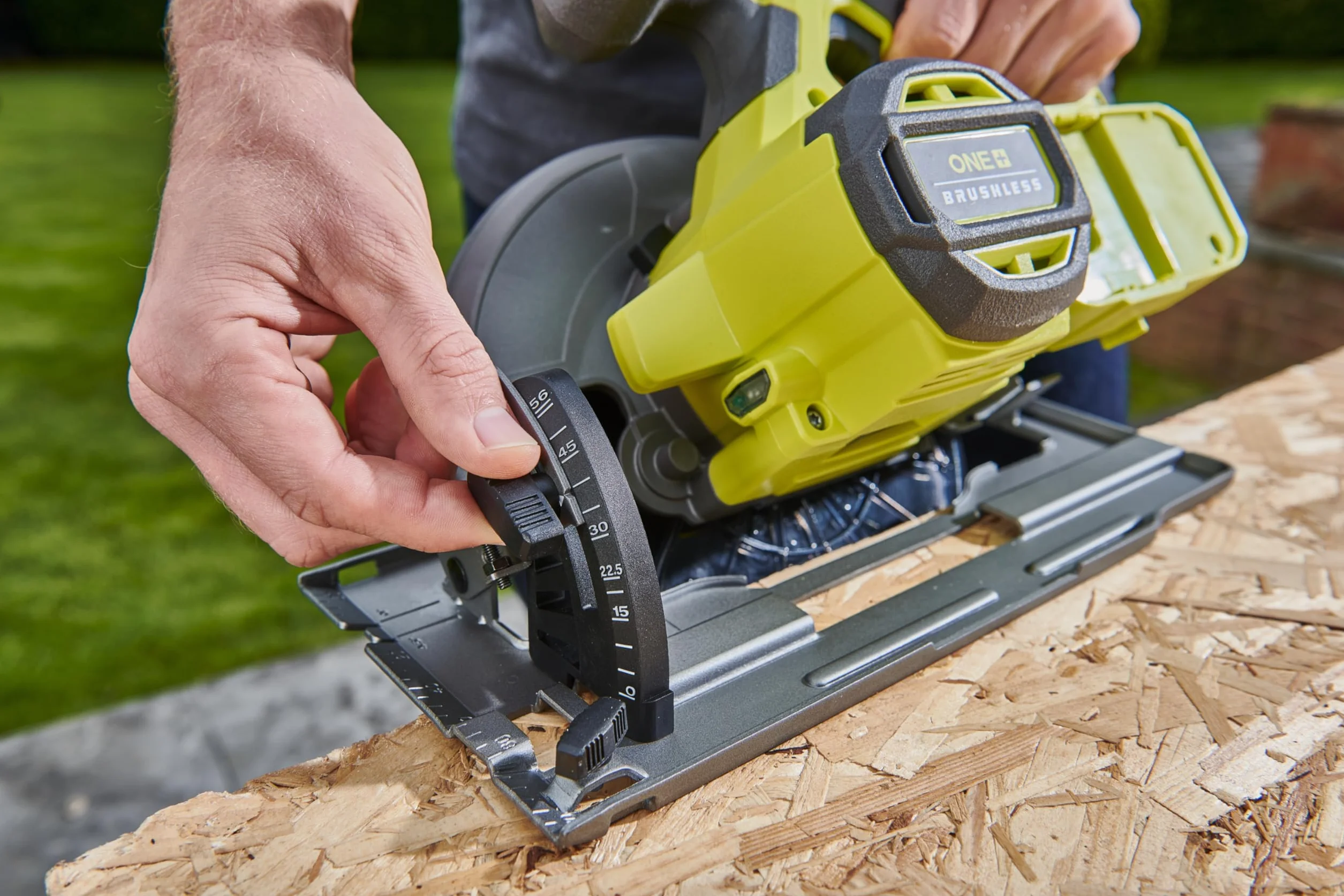 Ryobi RCS18BL-0 18V ONE+ Bezprzewodowa bezszczotkowa piła tarczowa 184 mm (nagie narzędzie)
