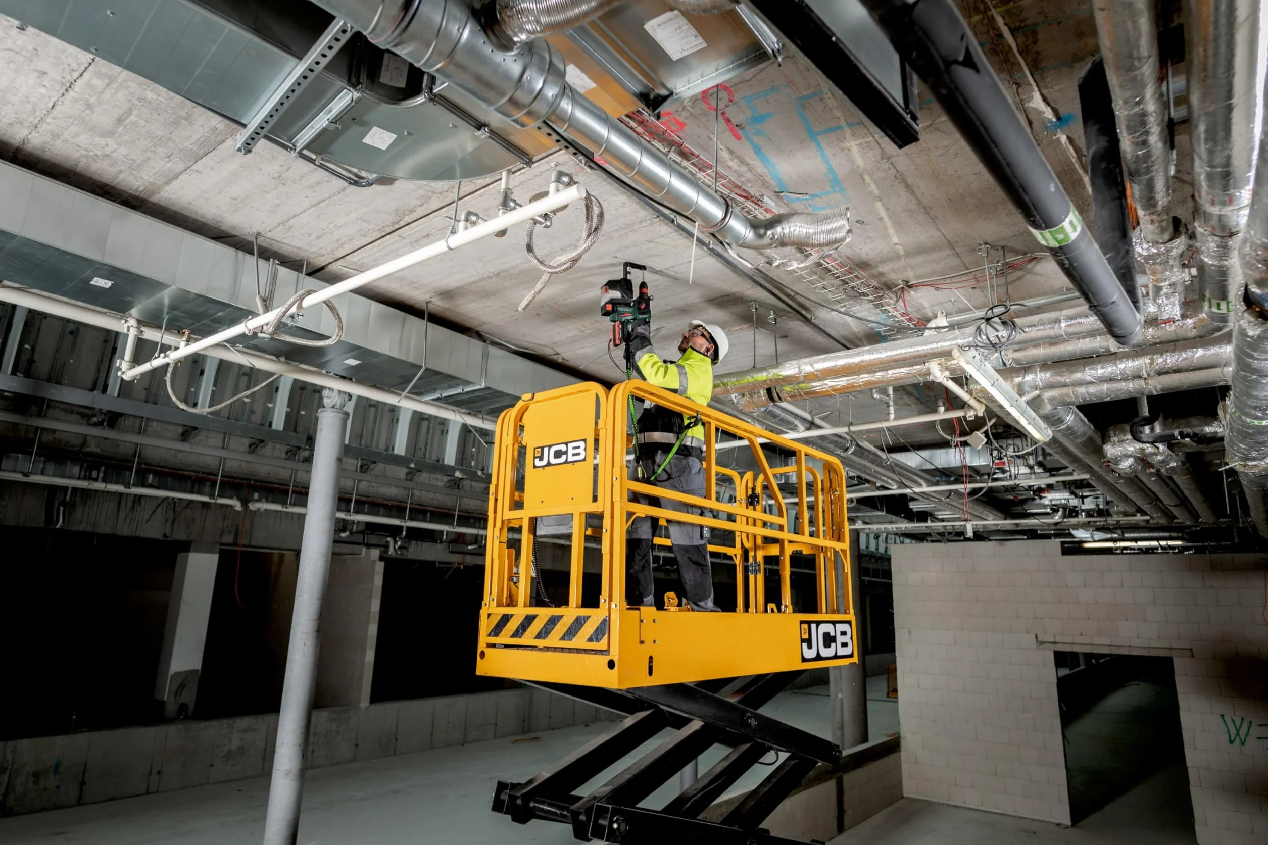 metabo Akumulatorowy młot kombi KH 18 LTX BL 24 Q zestaw ISA - 18 V, 2,2 J, energia udaru 24 mm, średnica wiercenia w betonie - SDS-plus z odsysaniem, silnik bezszczotkowy, idealny do wiercenia i