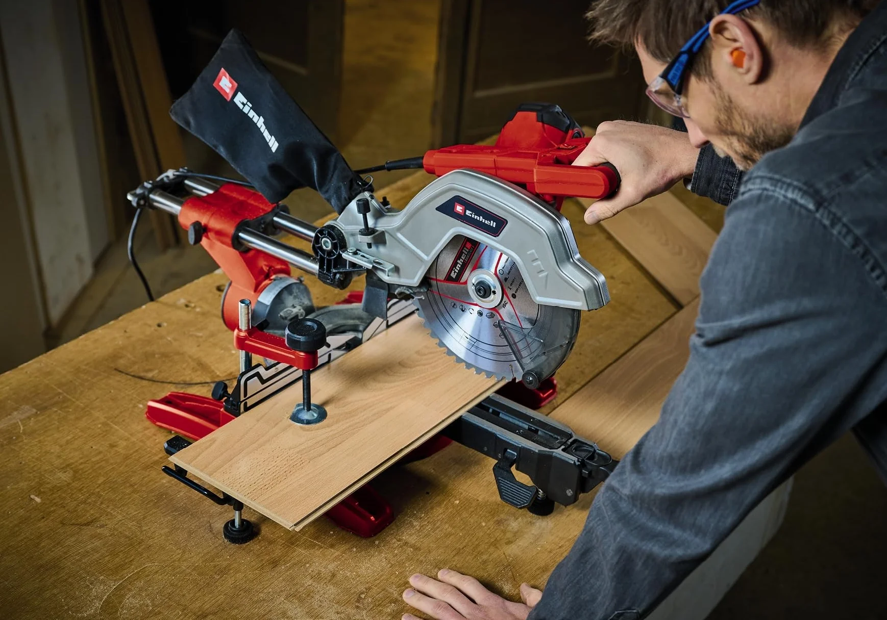 Einhell Pilarka ukośna TE-SM 10 L Dual (2100 W, Ø 254 mm, szerokość cięcia 305 mm, głębokość cięcia 85 mm, laser liniowy, kątowa z łbem dwustronnym)