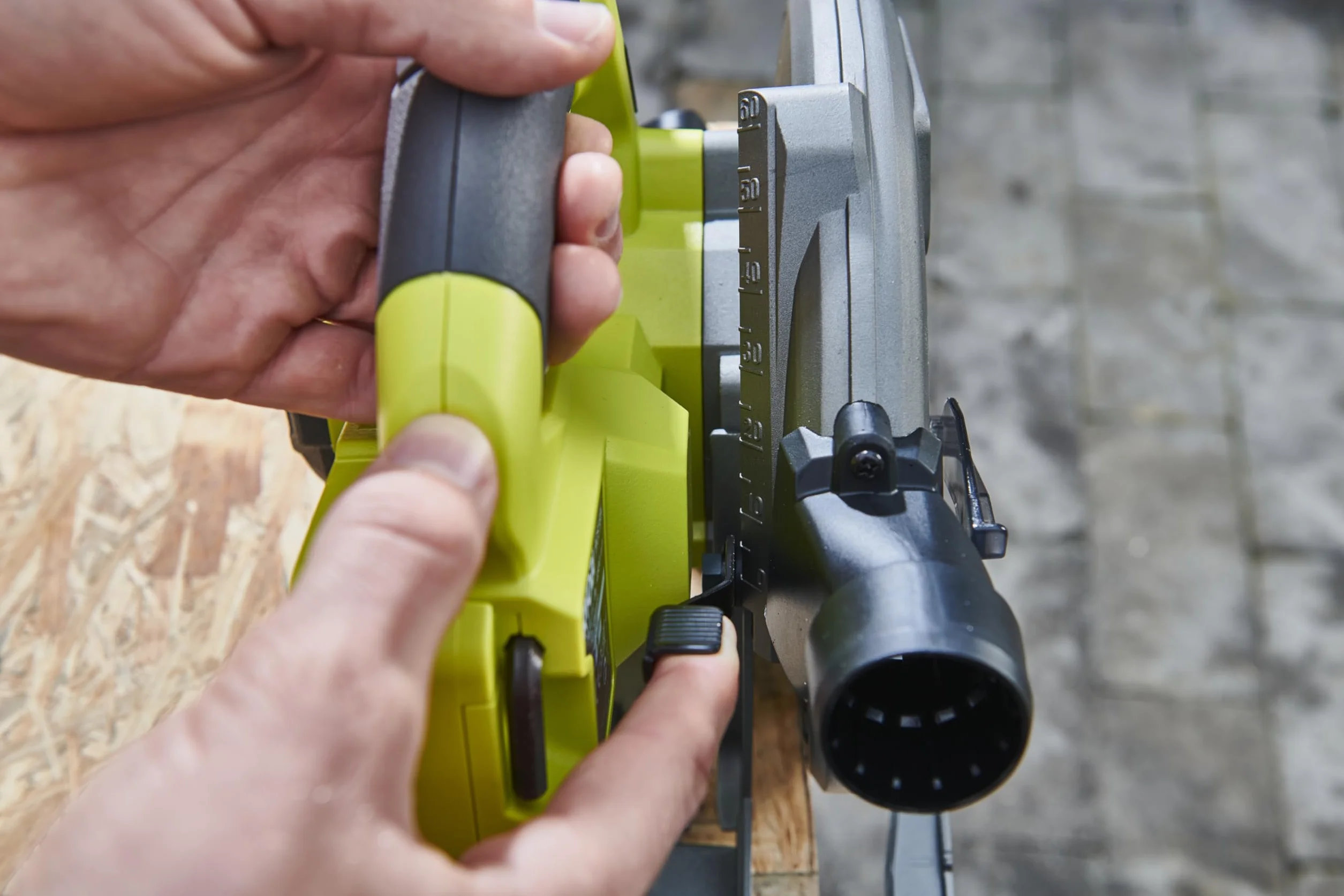 Ryobi RCS18BL-0 18V ONE+ Bezprzewodowa bezszczotkowa piła tarczowa 184 mm (nagie narzędzie)