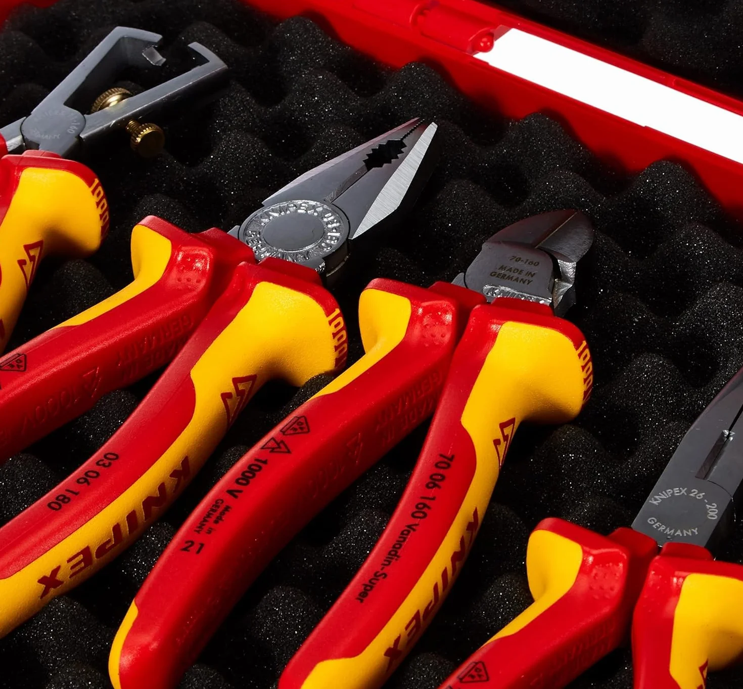 KNIPEX Walizka narzędziowa RED Electro Set 4-częściowy 275 mm