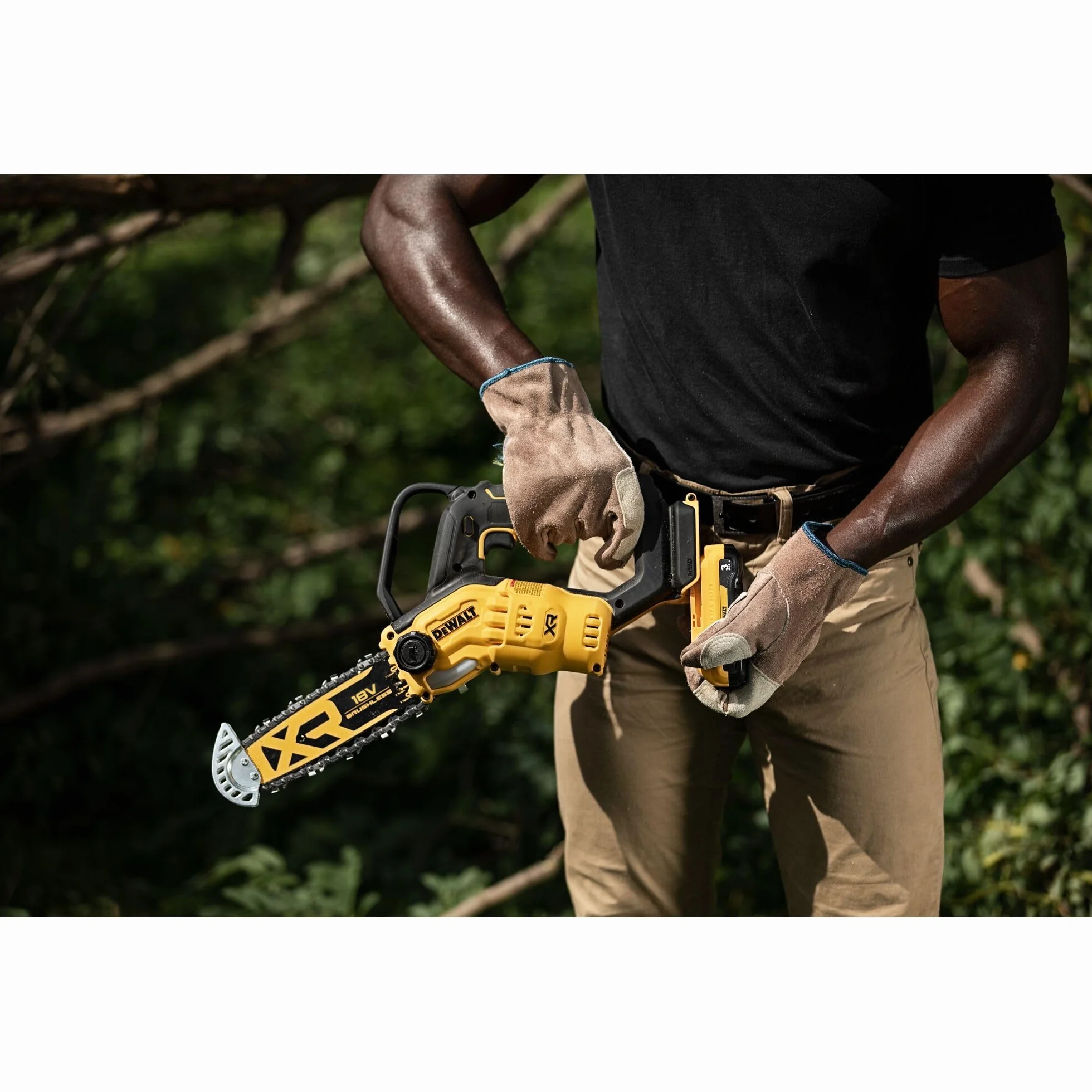 DEWALT DCMPS520N-XJ akumulatorowa piła do gałęzi 18 V (miecz 20 cm, silnik bezszczotkowy, automatyczne smarowanie łańcucha, metalowa ochrona na czubku miecza, boczne napięcie łańcucha, dostawa bez