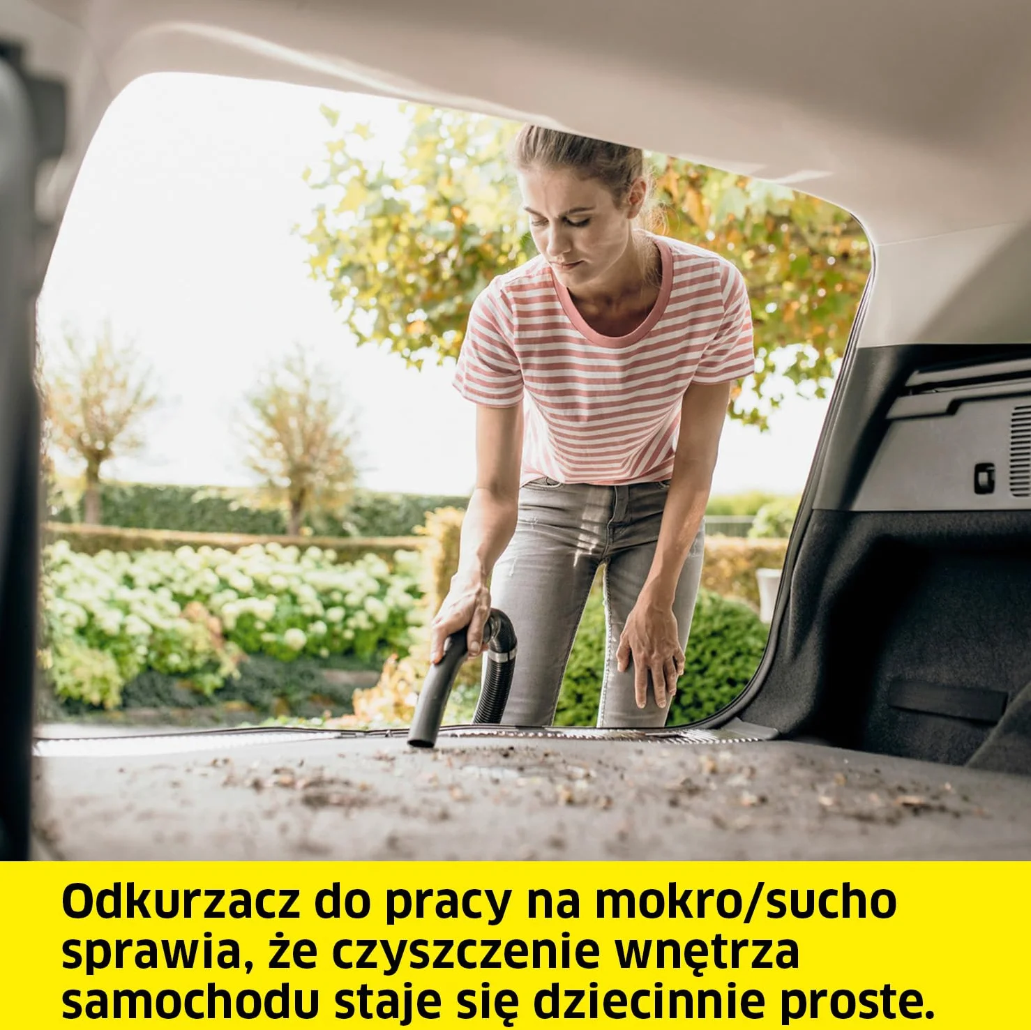 Kärcher na mokro/sucho WD 4 P V-20/5/22, 1000 W, plastikowy pojemnik: 20 l, wąż: 2,2 m, funkcja wydmuchu, gniazdo z włącznikiem/wyłącznikiem, filtr, ssawka podłogowa i szczelinowa, worek filtrujący