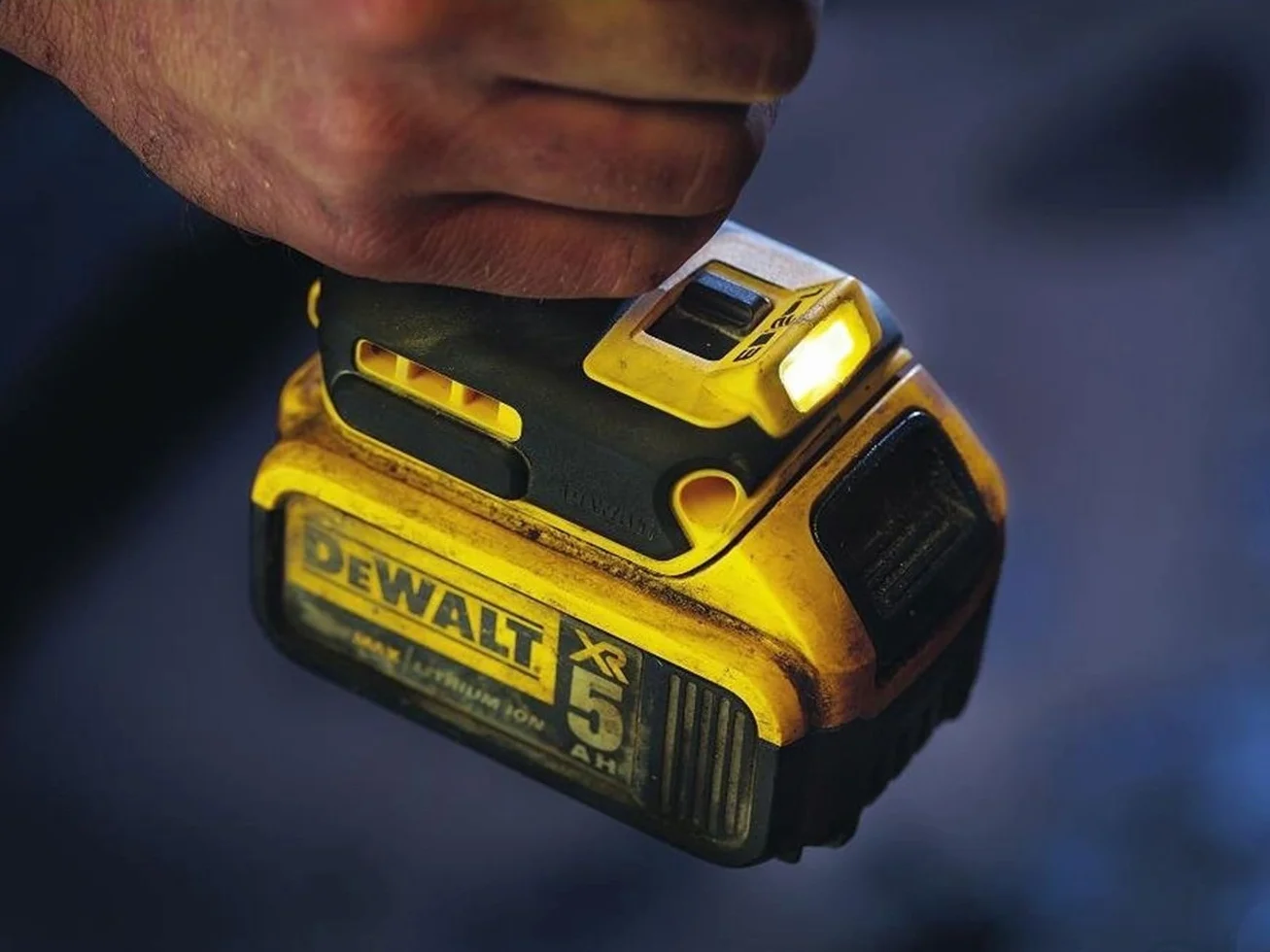 Dewalt DCF899P2-QW Klucz Udarowy, 18 V, Czarny/Żółty