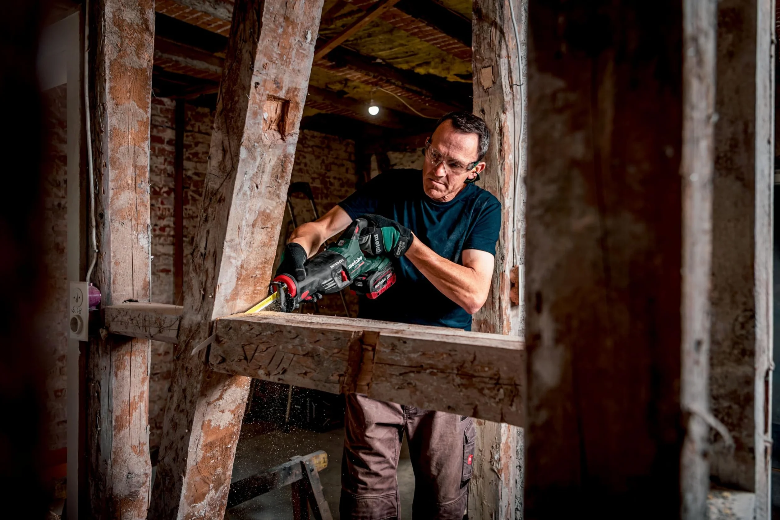 Metabo Bezprzewodowa piła szablasta SSEP 18 LT BL 601617840 bez baterii, bez ładowarki, walizka 18 V