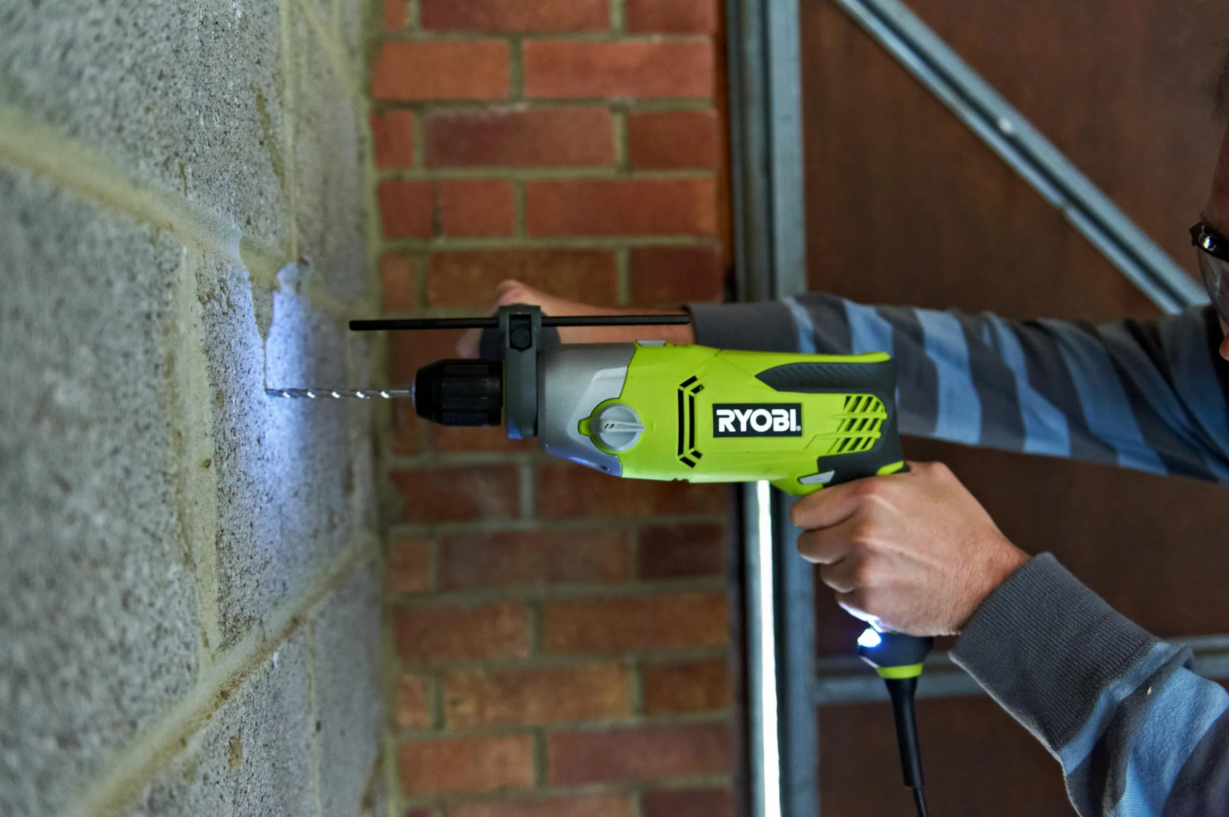 Ryobi Wiertarka Udarowa 1200 W RPD1200-K, 2-Biegi, 360° Uchwyt Pomocniczy, Ogranicznik Głębokości, Walizka
