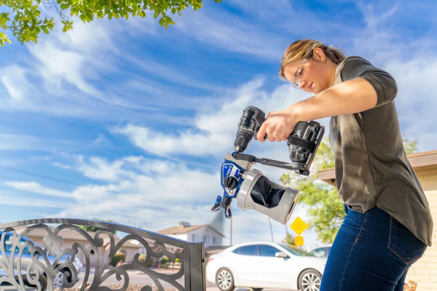 Magnum by Graco 26D361 TrueCoat 360 Cordless Connect, Ręczne, bezprzewodowe Airless system natryskowy mocowane do wiertarek, zastosowania domowe, małe dekoratorskie projekty (maks. ciśnienie 138 bar)