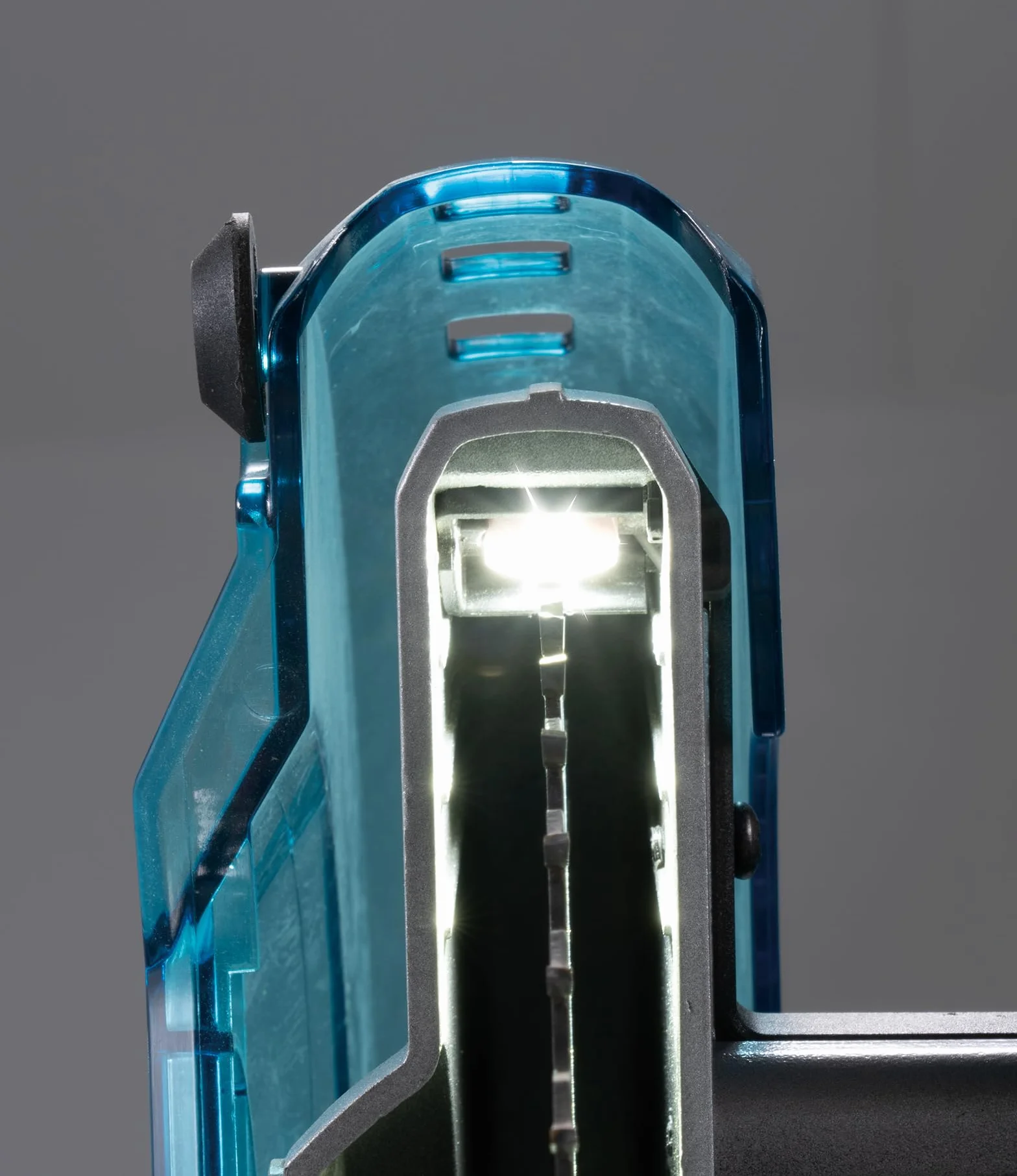 Makita Piła 216 mm