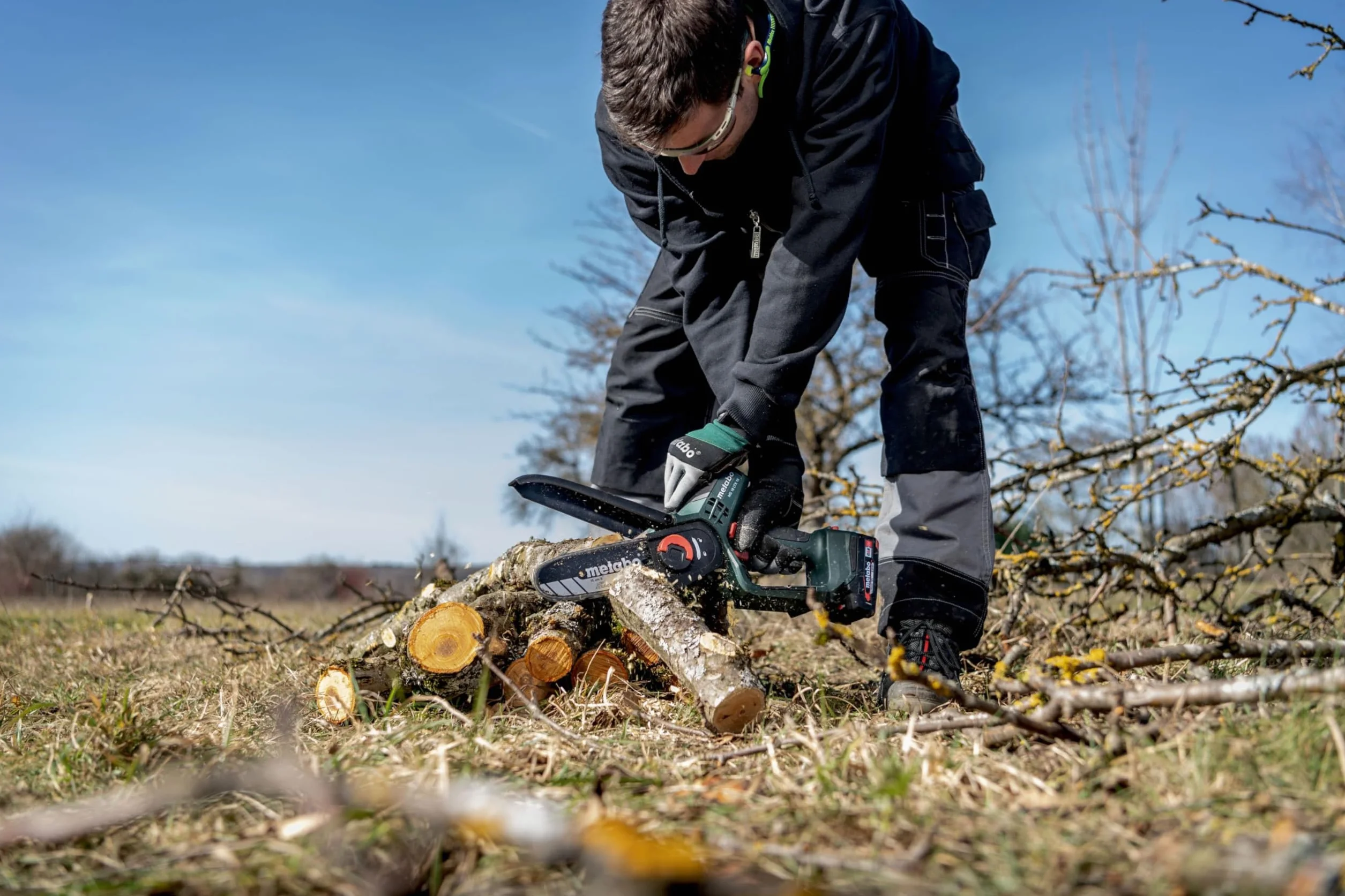 Metabo akumulatorowa piła do drewna – 600856840 – Mała pilarka łańcuchowa 15 cm do prac ogrodowych – Bez akumulatora – W zestawie metaBOX