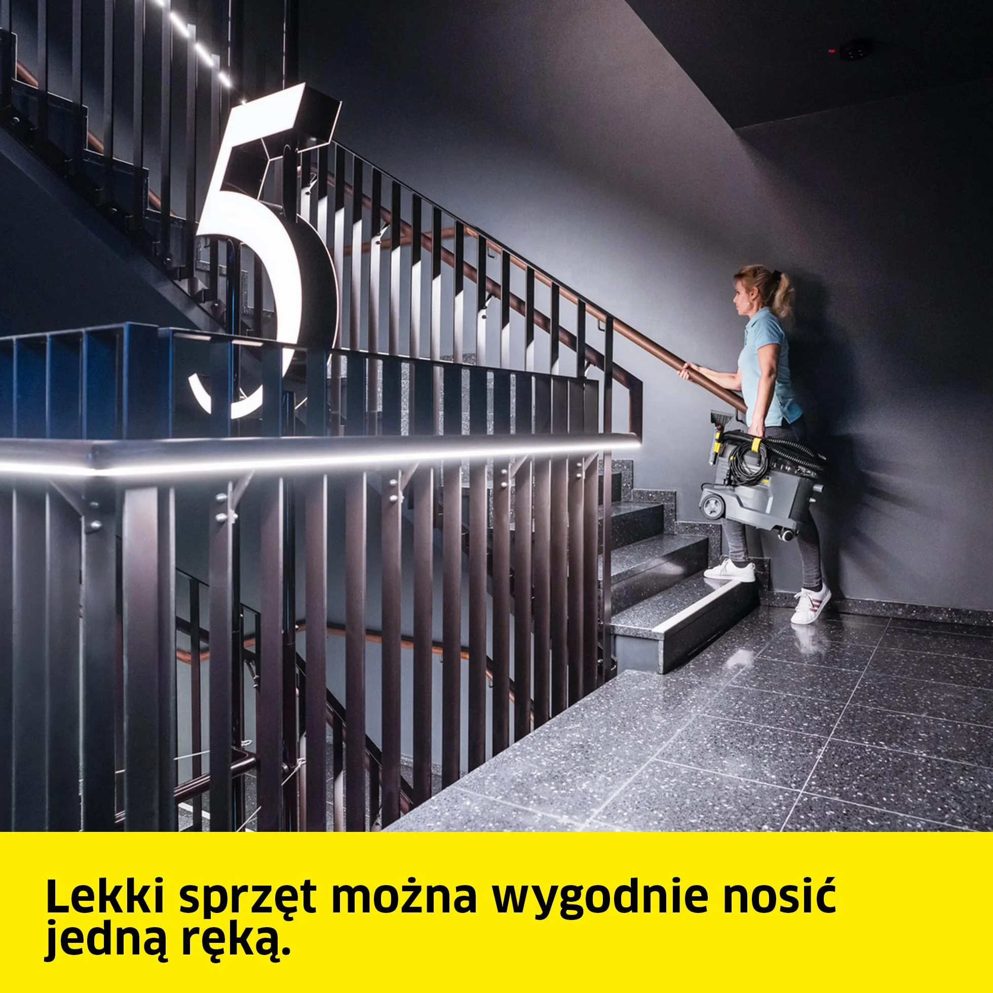 Kärcher Urządzenie ekstrakcyjne Puzzi 8/1, do tapicerki i powierzchni tekstylnych, zbiornik na czystą wodę: 8 l, natężenie rozpylania: 1 l/min, wydajność powierzchniowa: 12-18 m2/h, dysza do tapicerki