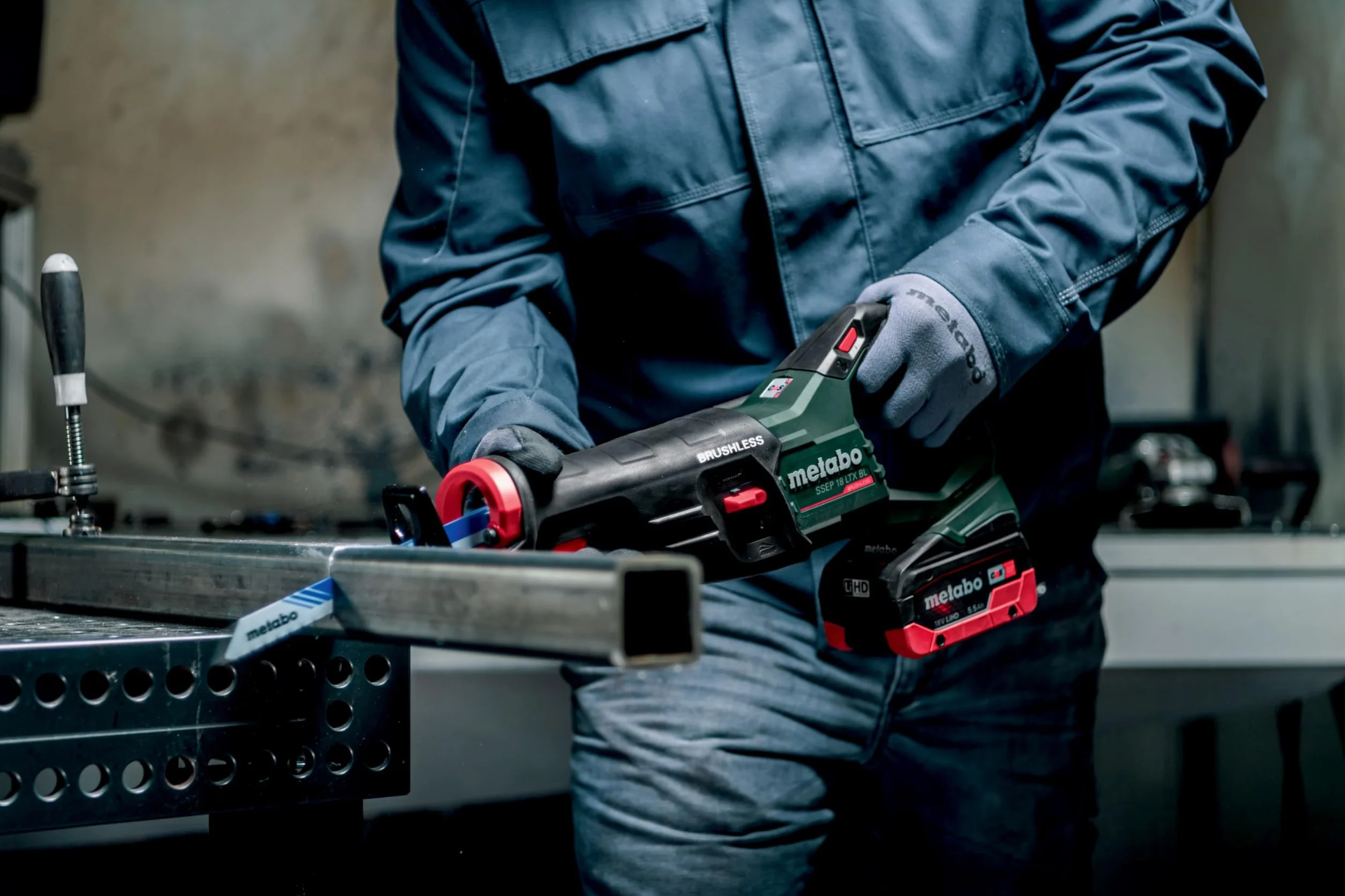 Metabo Bezprzewodowa piła szablasta SSEP 18 LT BL 601617840 bez baterii, bez ładowarki, walizka 18 V
