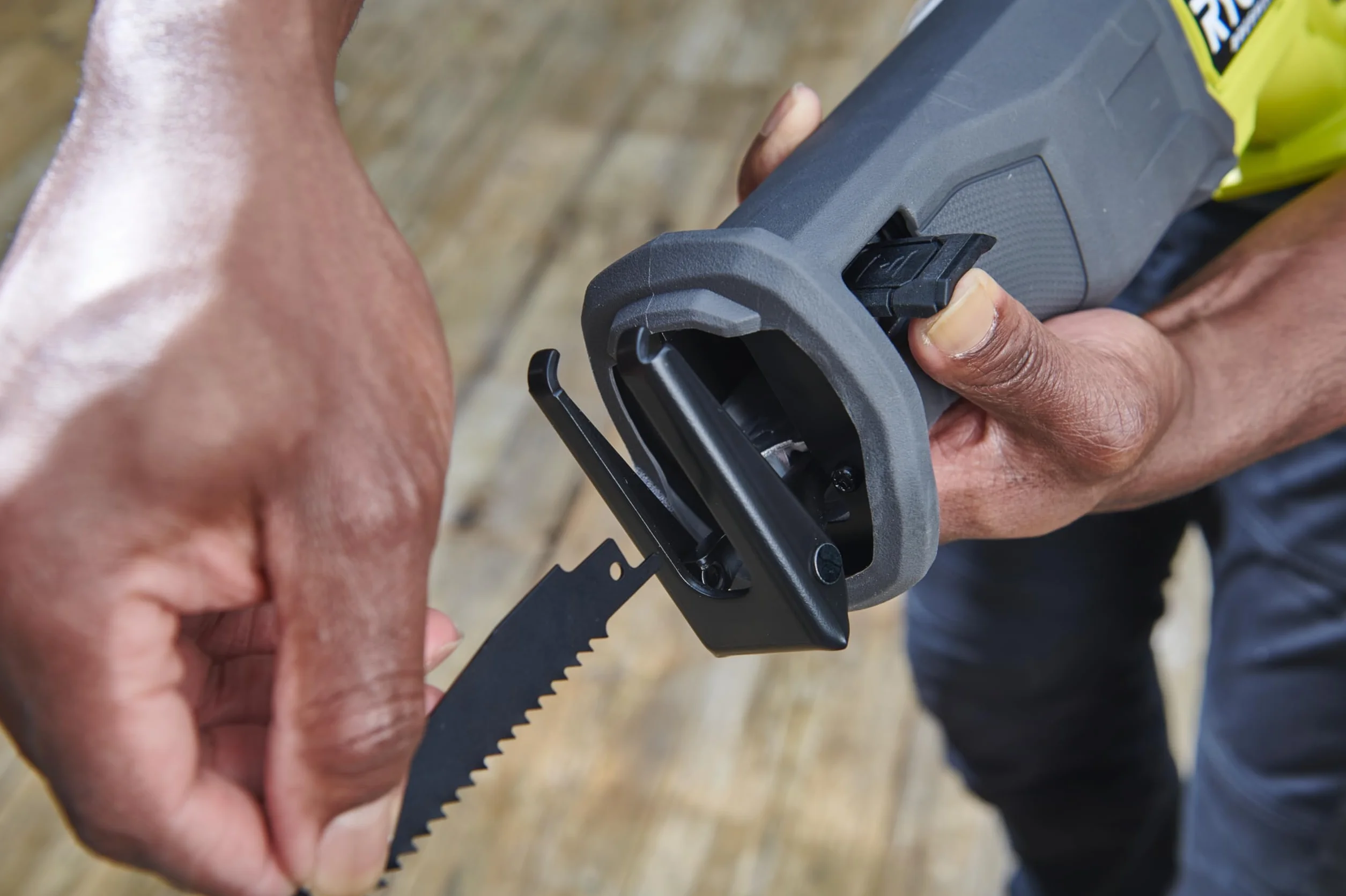 Ryobi RRS18BL-0 18V ONE+ bezprzewodowa bezszczotkowa piła szablasta (nagie narzędzie)