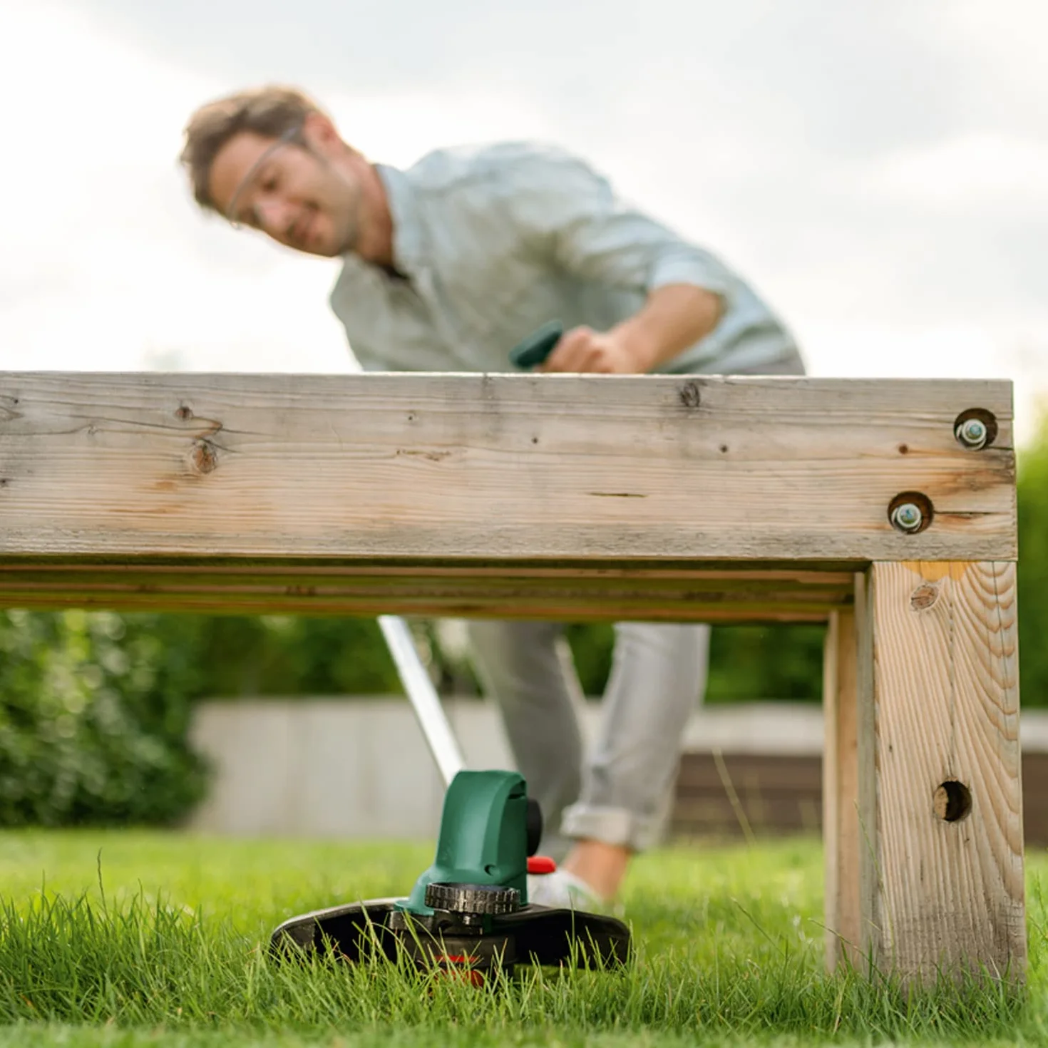 Bosch Universalgrasscut Akumulatorowa Podkaszarka do Trawy, Zielony, 26 cm