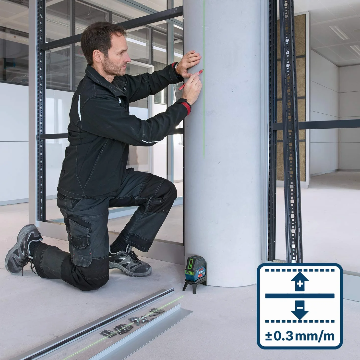 Bosch Professional Laser wielofunkcyjny GCL 2-15 G zielona wiązka 15 m 3 baterie 1,5 V uchwyt obr. RM 1 walizka