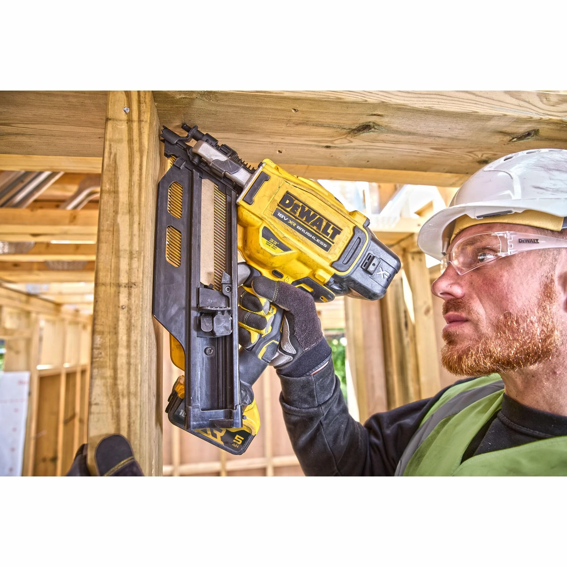 Dewalt 18 V DCN930P2 gwoździarka akumulatorowa (90 mm) (do powszechnie stosowanych gwoździ z głowicą D i papierem, kąt magazynka 30°-34°, 2 x 18 V/5 Ah akumulatory litowo-jonowe i ładowarka, walizka