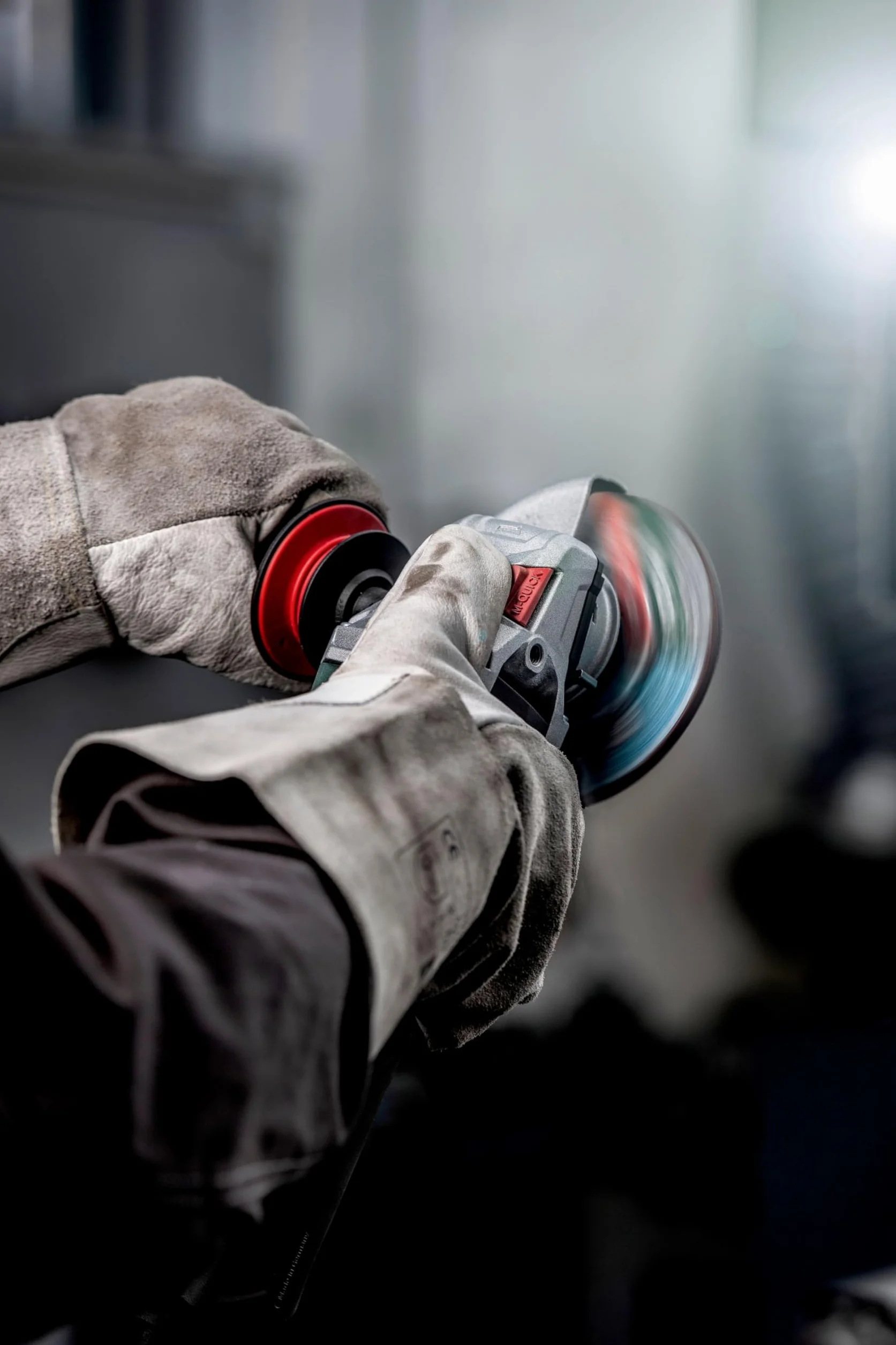 Metabo Akumulatorowa szlifierka kątowa WVB 18 LT BL 11-125 Quick 18V 125mm bezszczotkowa