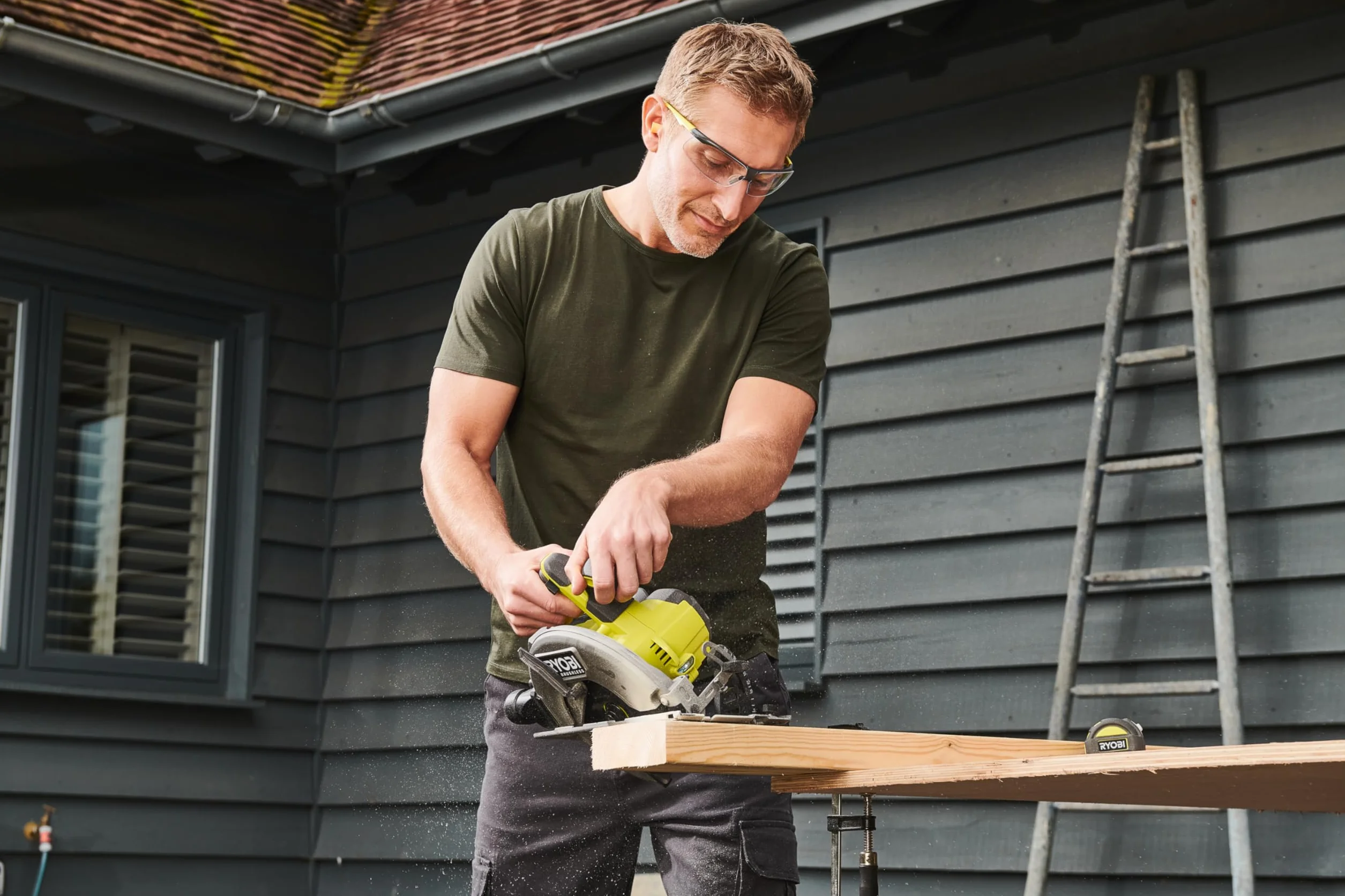 Ryobi RCS18BL-0 18V ONE+ Bezprzewodowa bezszczotkowa piła tarczowa 184 mm (nagie narzędzie)