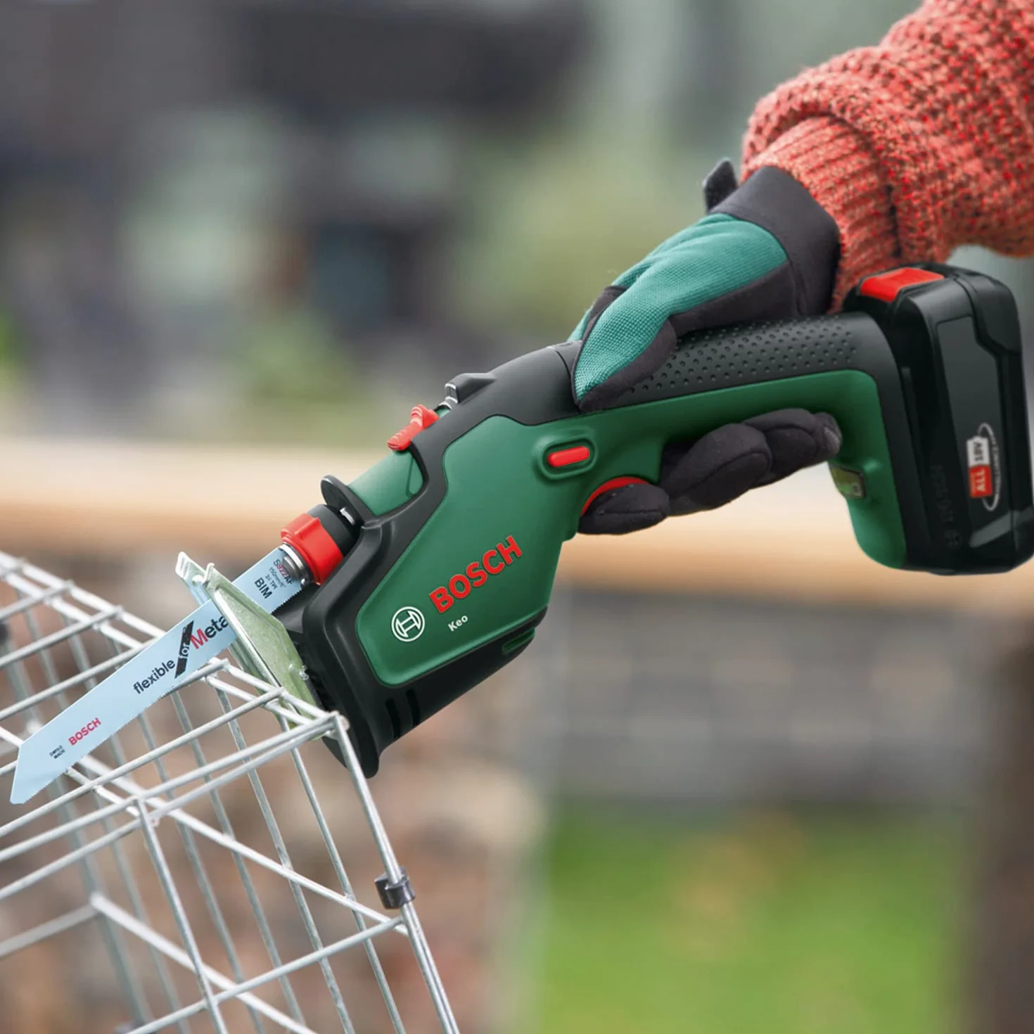 Bosch Keo Akumulatorowa Piła Ogrodowa, 1 Akumulator 2 Ah, 18 V, Średnica Cięcia 80 mm
