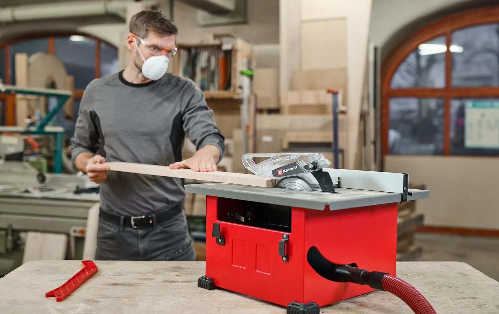 Einhell TC-TS 8 stołowa piła tarczowa 1200 W wysokość cięcia 45 mm ostrze Ø 210 mm