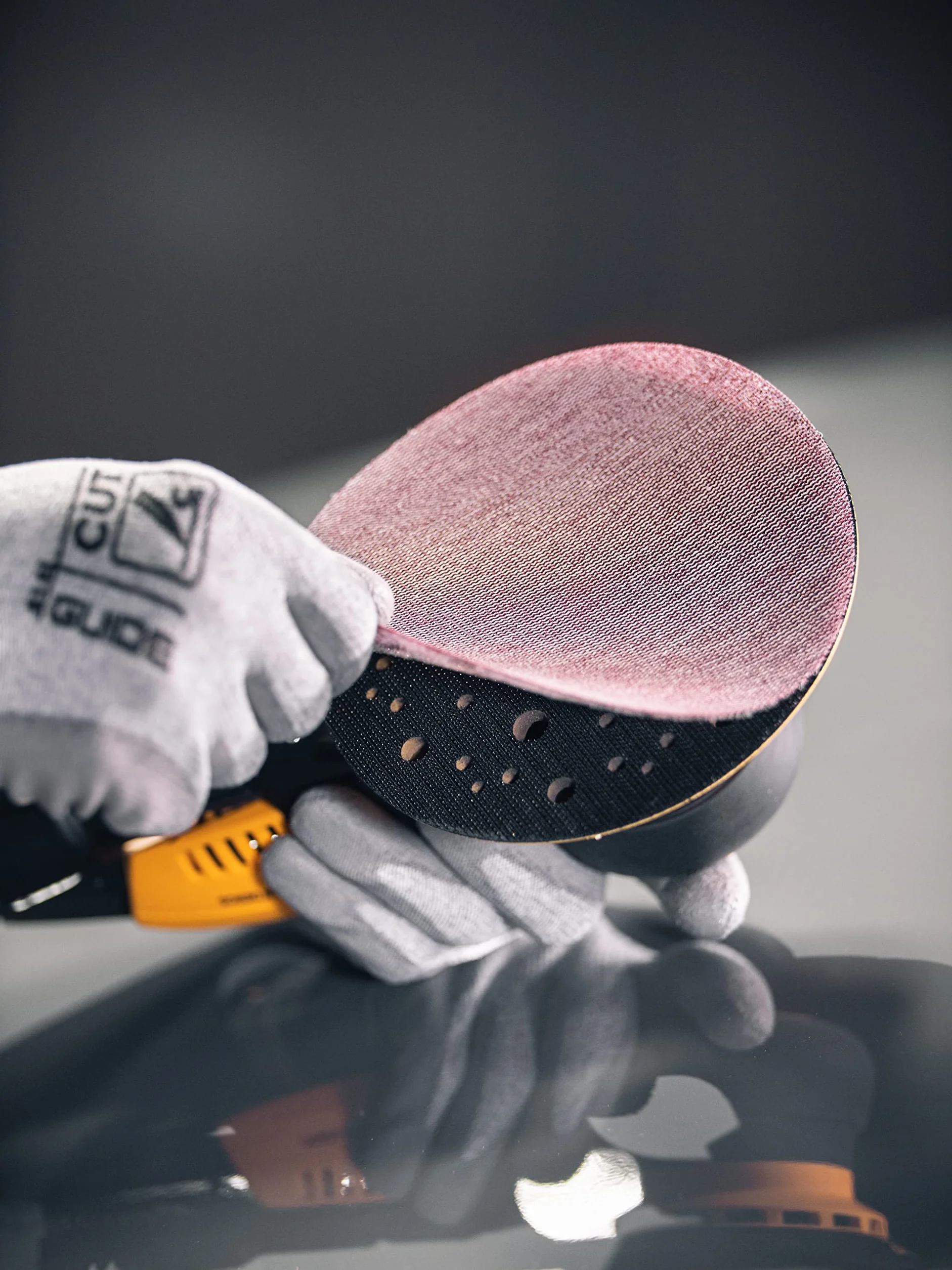 Mirka Abranet Ace tarcze szlifierskie Ø 150 mm na rzep / P120 ziarno / 50 szt/Do wszystkich szlifierek oscylacyjnych 150 mm/Półceramiczne/Do szlifowania twardych powierzchni, drewna, metalu