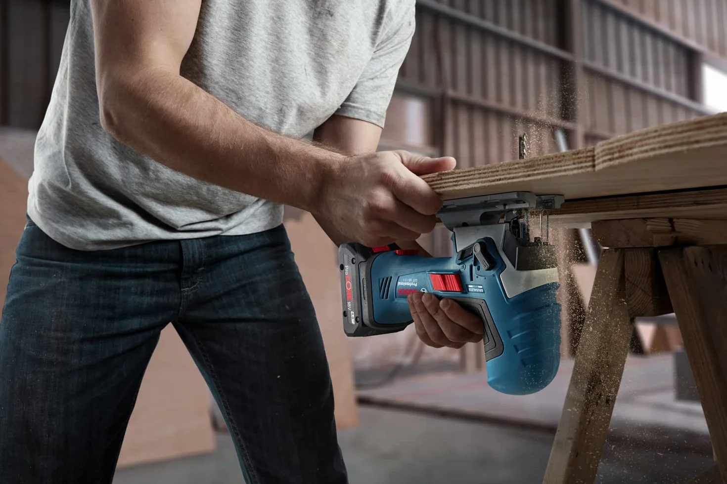 Bosch Professional Bezprzewodowa wyrzynarka systemu 18 V GST 18V-125 S, uchwyt ostrza SDS, zestaw do odsysania pyłu